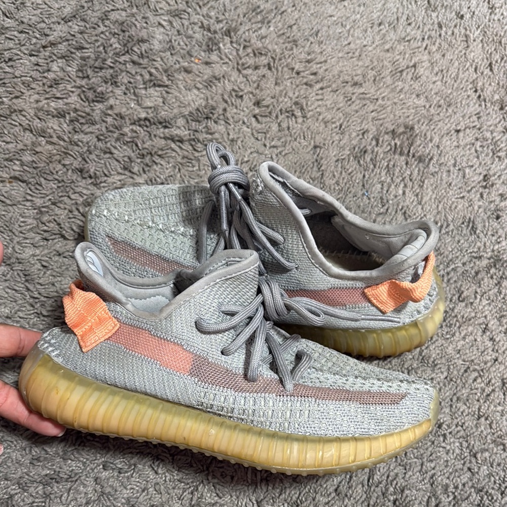 Adidas Yeezy Boost 350 V2 Ash Pearl Sneakers